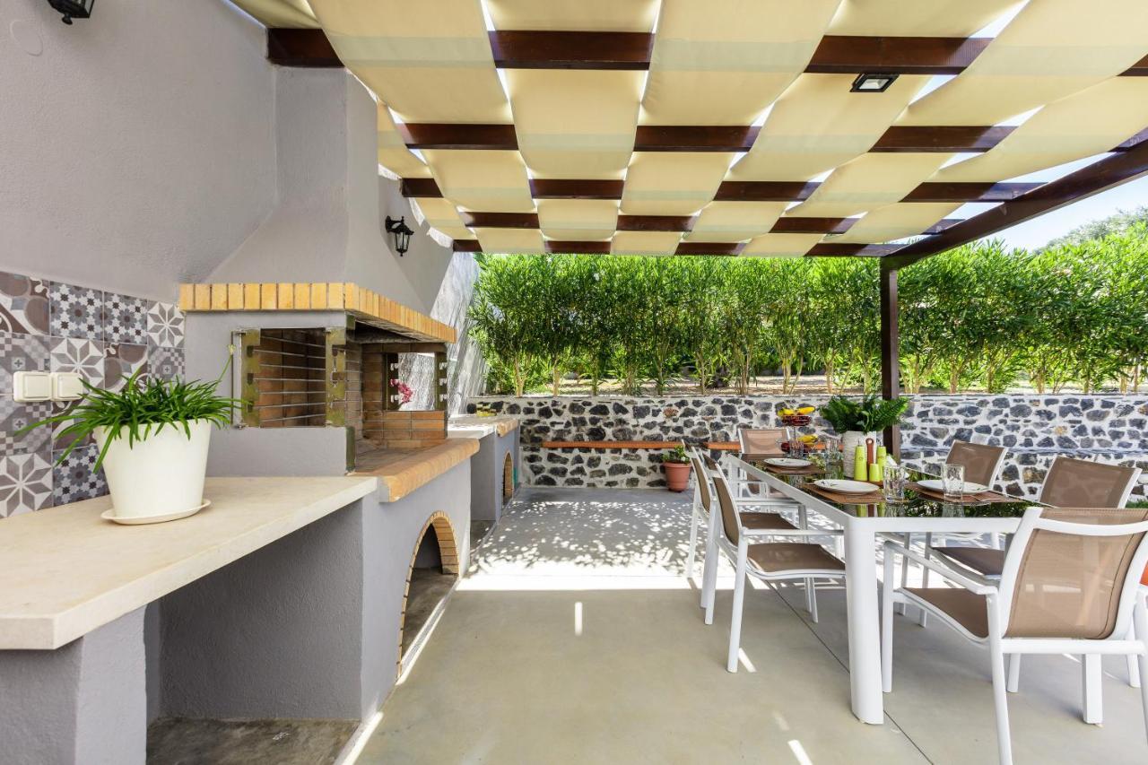 Villa Emily Rethymno Adelianos Kampos Exterior foto